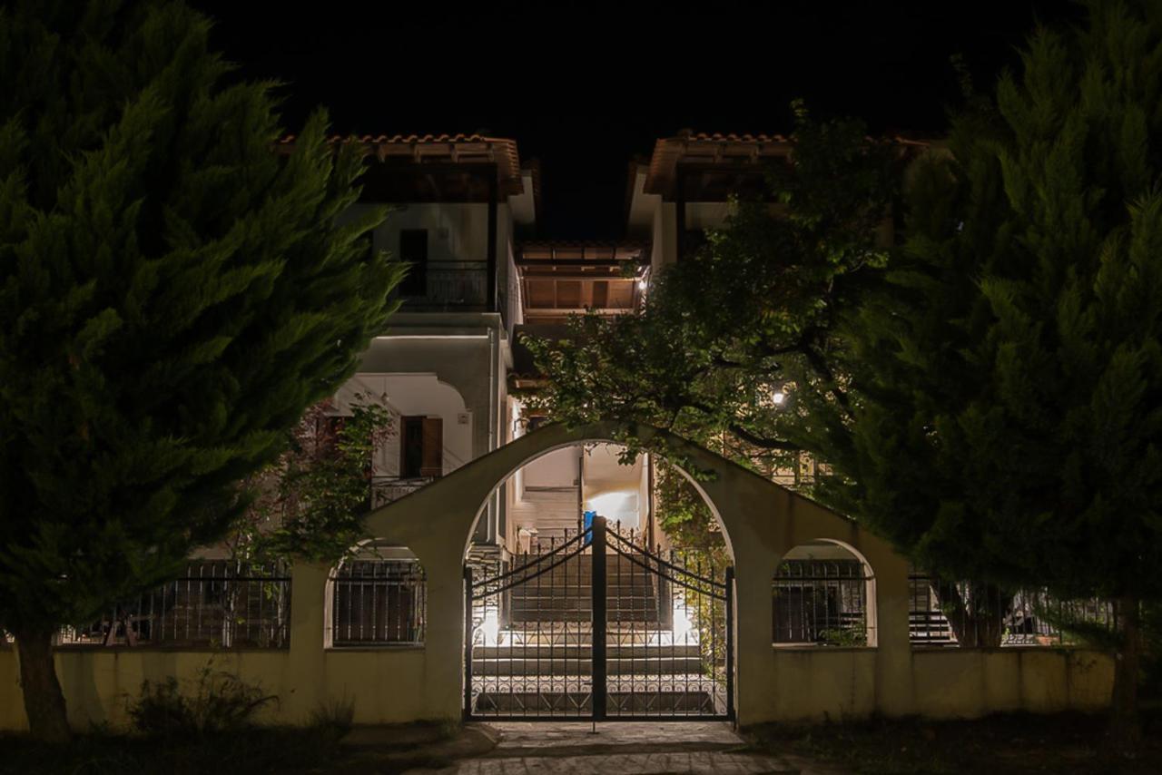 Seasidelongo Houses 1 Min From The Beach Of Nikiti מראה חיצוני תמונה